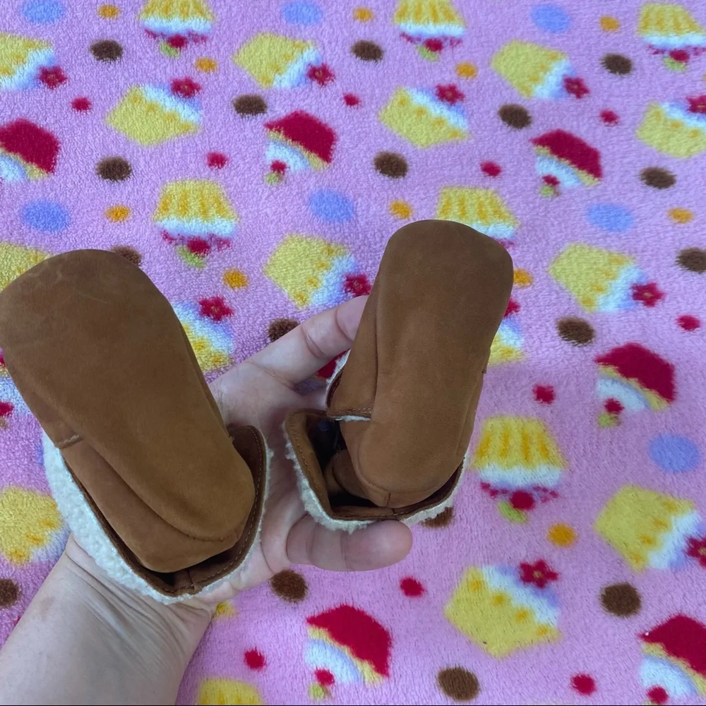 Zara mini baby shearling suede moccasins